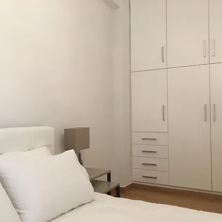 Hiend Kolonaki Xenokratous Athens
